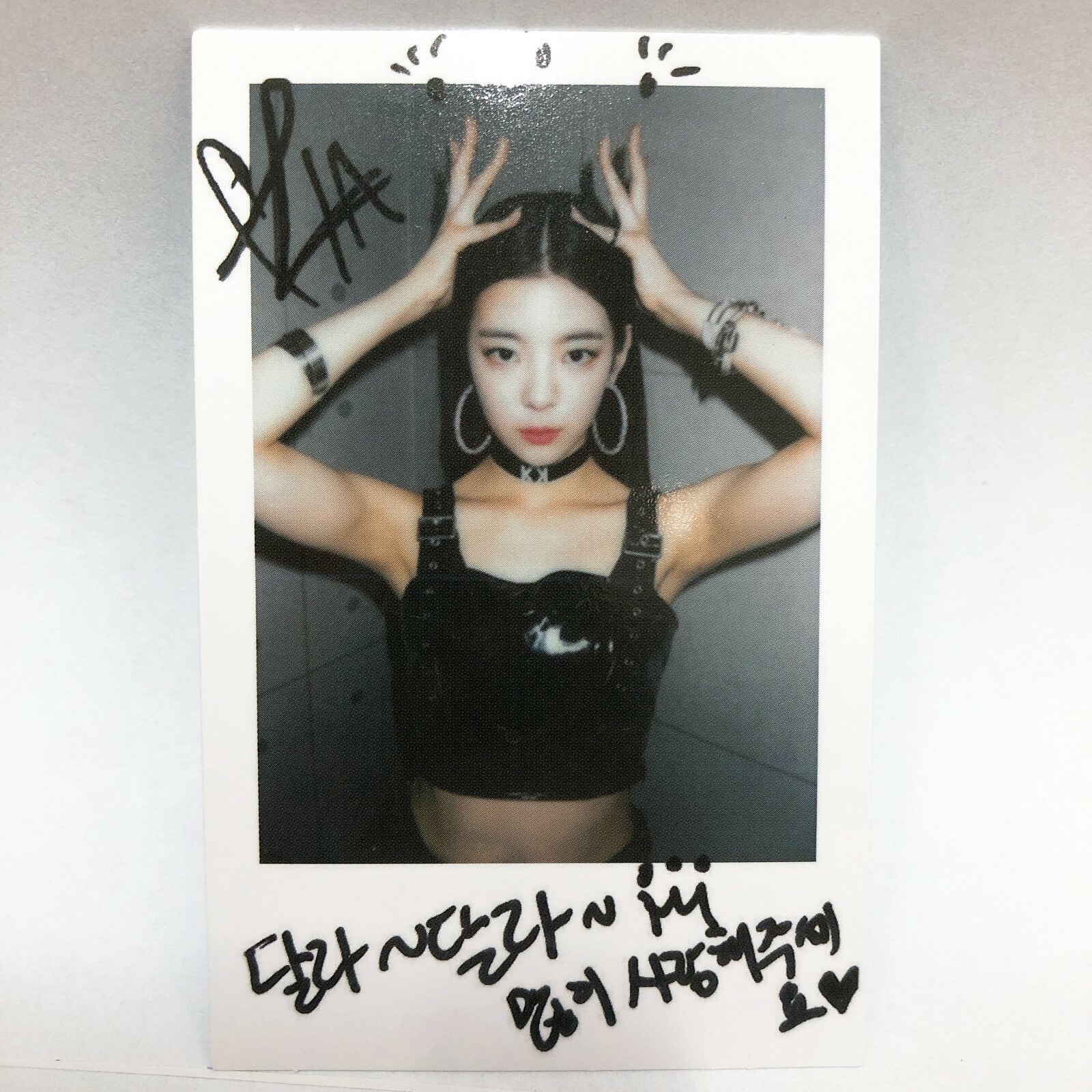 itzy リア 直筆サイン入りチェキ ポラロイド lia it'z itzy ITZY リア 直筆サイン入りチェキ ポラロイド SIGNED POLAROID