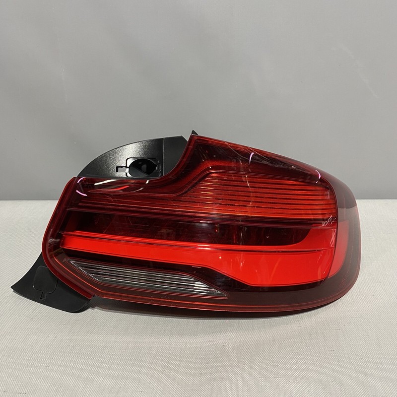 BMW 230 M2 TAIL LIGHT RIGHT PASSENGER LED 9491594 OEM 2018