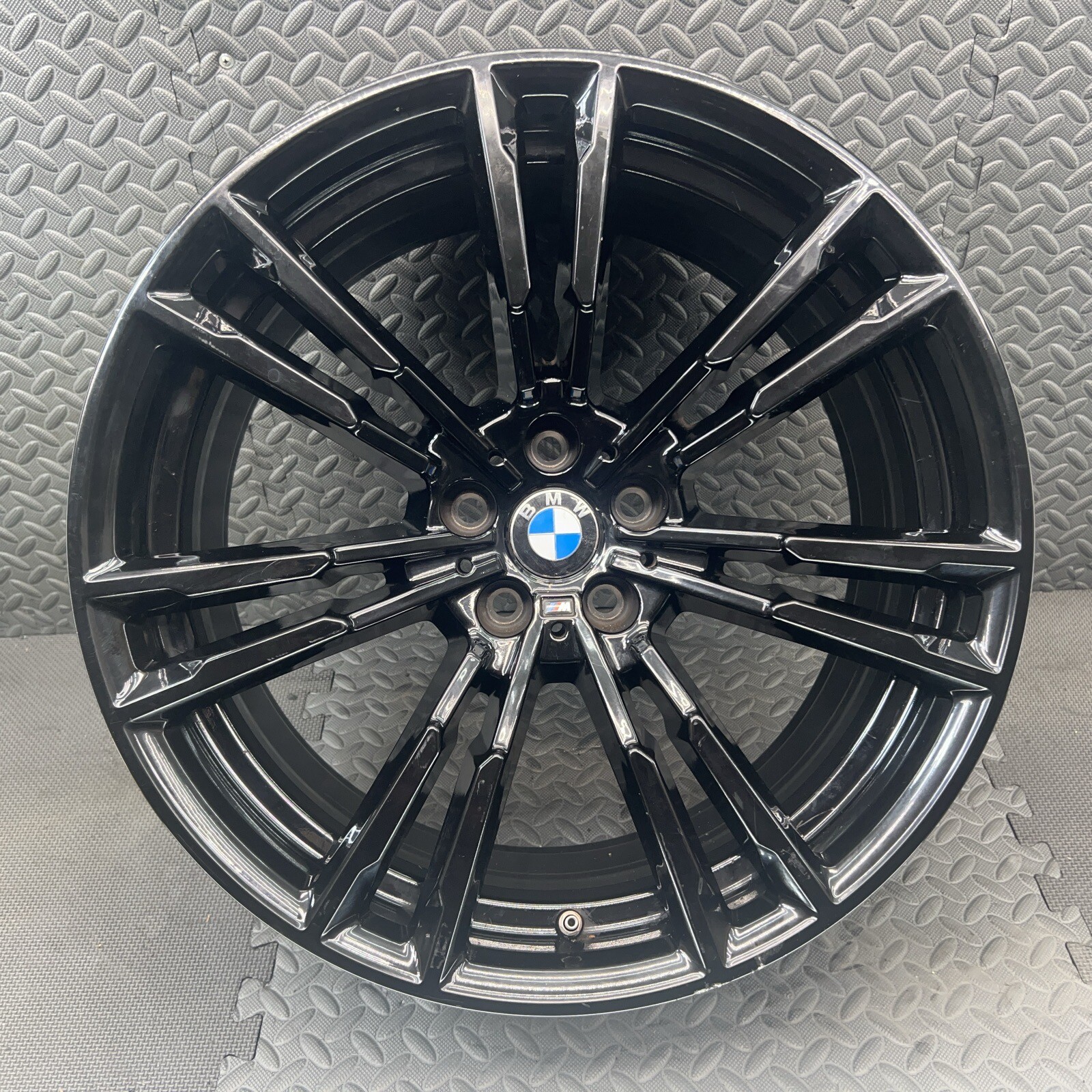 BMW F90M5 純正品　コンペティション　20インチ 4本セット BMW F90M5 純正品コンペティション20インチ 4本セット