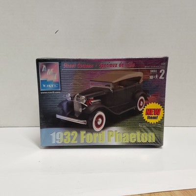 1932 FORD AMT 31758 ''32 PHAETON 2002 Issue 2N1 STOCK street 1:25 WRAPPED KIT