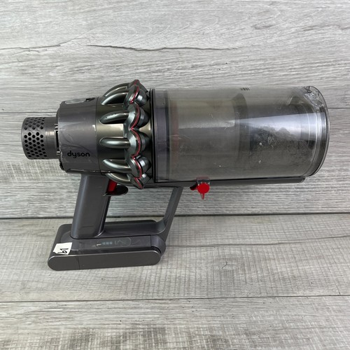 [動作しますがジャンク]Dyson Cyclone V10 アタッチメント美品 ダイソン dyson cyclone v10 ジャンク 付属品（サポート | Dyson