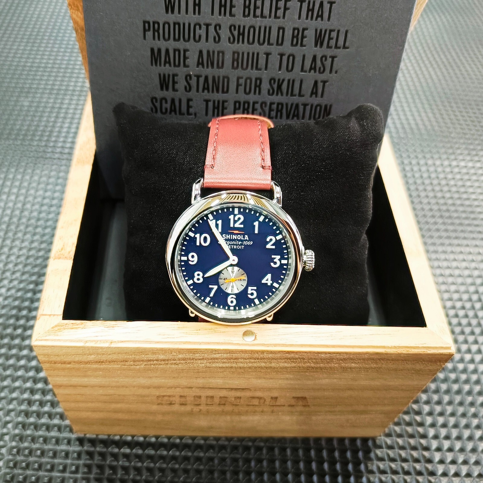 Pre-owned Shinola The Runwell Blue Dial Cattail Leather Strap Chronograph Quartz Watch 41m