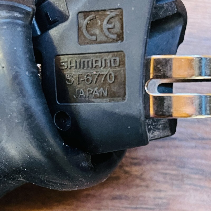 Shimano Ultegra Di2 ST-6770 2x10 Electronic Shifter Brake Levers