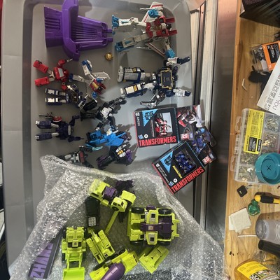 Huge Transformers Lot Generations Legacy Evolution Core Plus KO Devastator