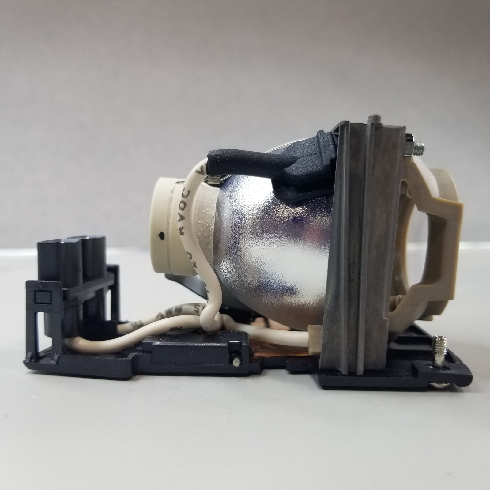 Dell Projector Lamp & Housing for The Dell 3300MP Projector