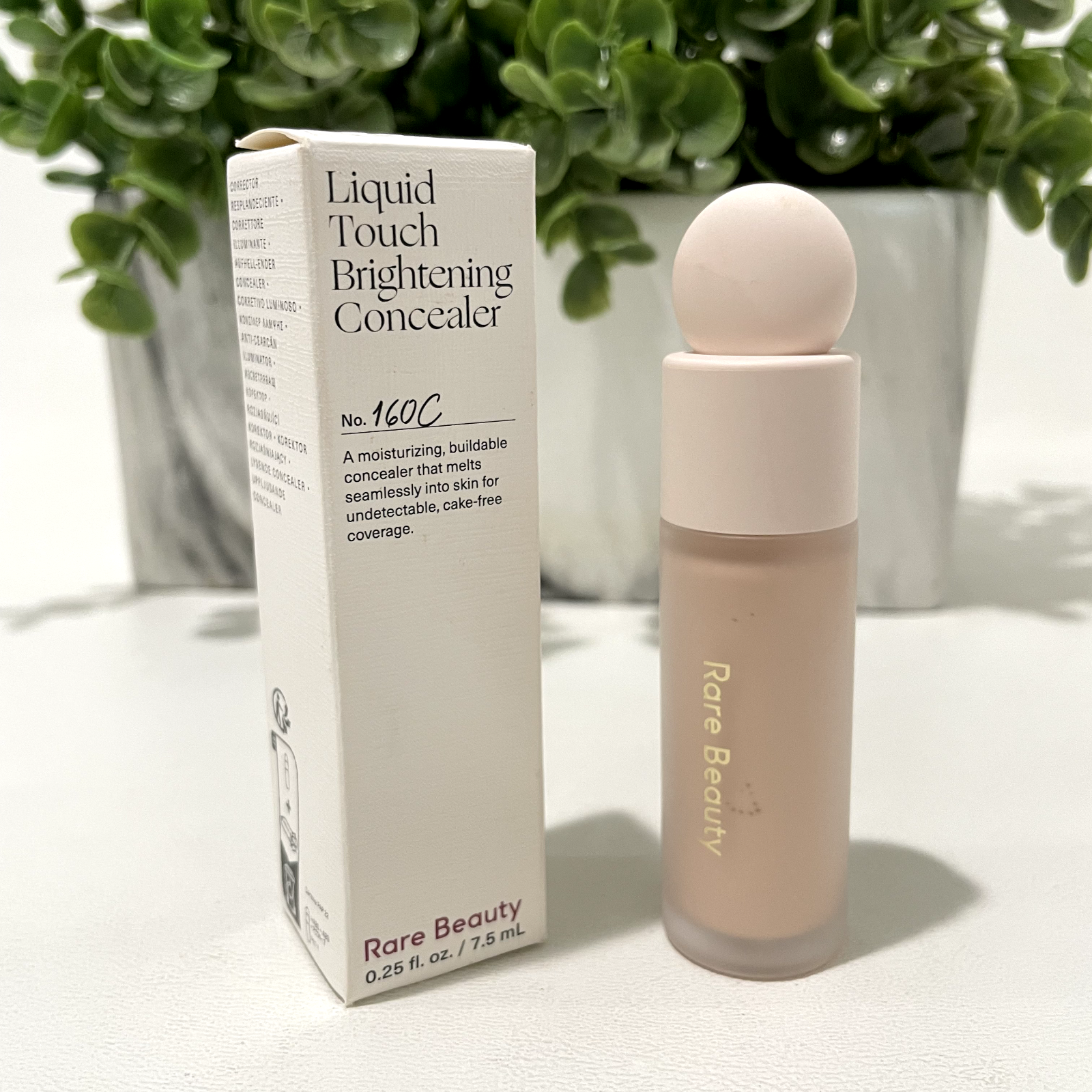 Estee lauder устойчивый корректор. Севентин консилер свотчи. Estee lauder double wear консилер. Эсте лаудер корректор double wear. Эсте лаудер тональный крем.