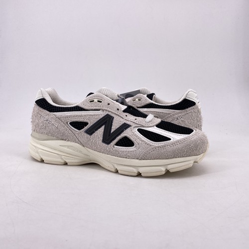 New Balance 990V4 