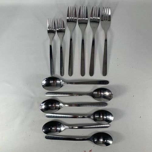Silverware Set Lot Of 12 Pieces Fork Spoon
