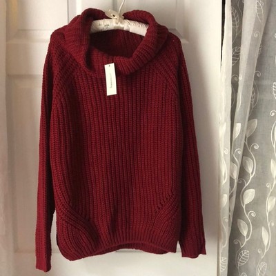 NEW Francesca s sweater top, size M