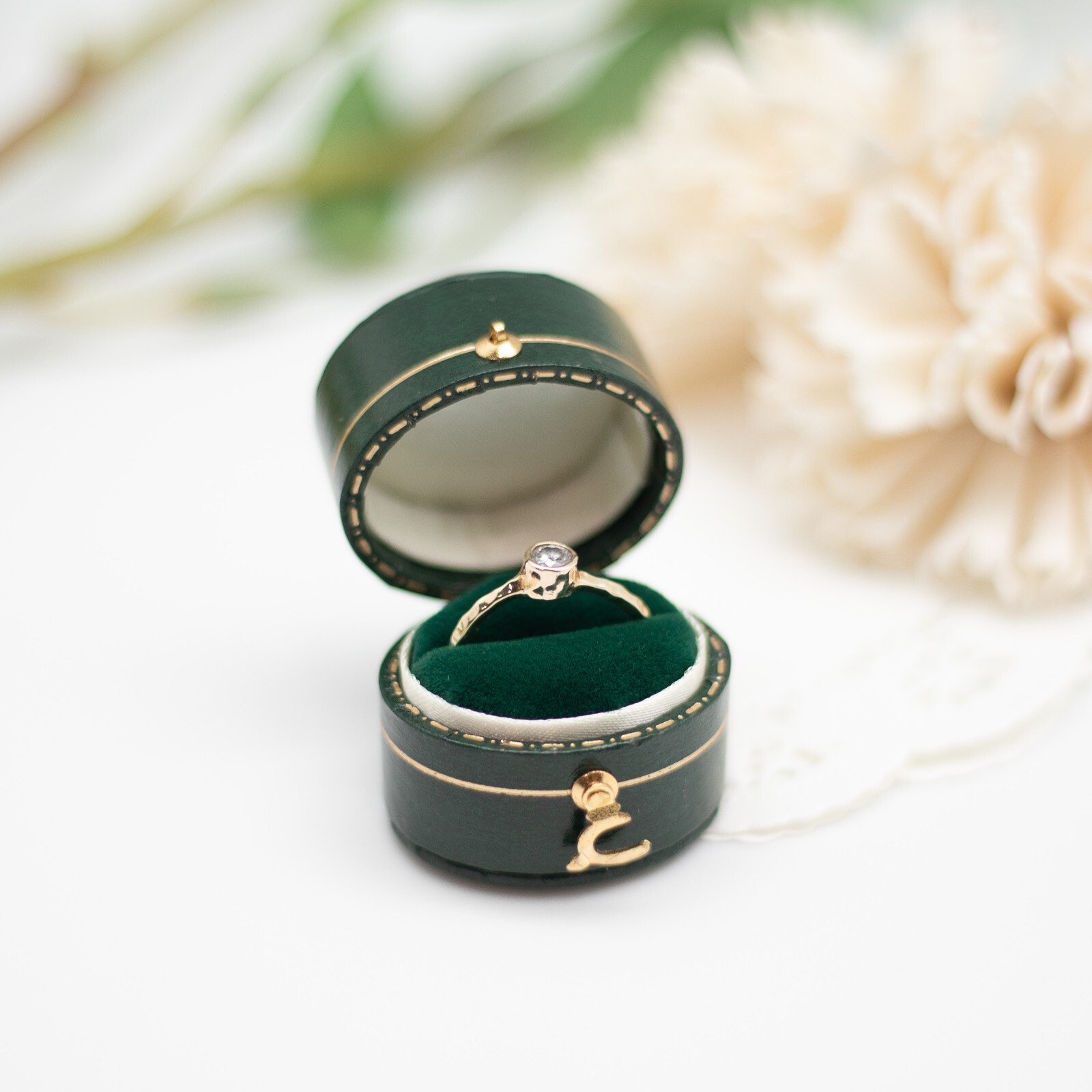 豪奢な Antique Luxury Style Box Ring Single Green Shape Oval Mini アンティーク雑貨