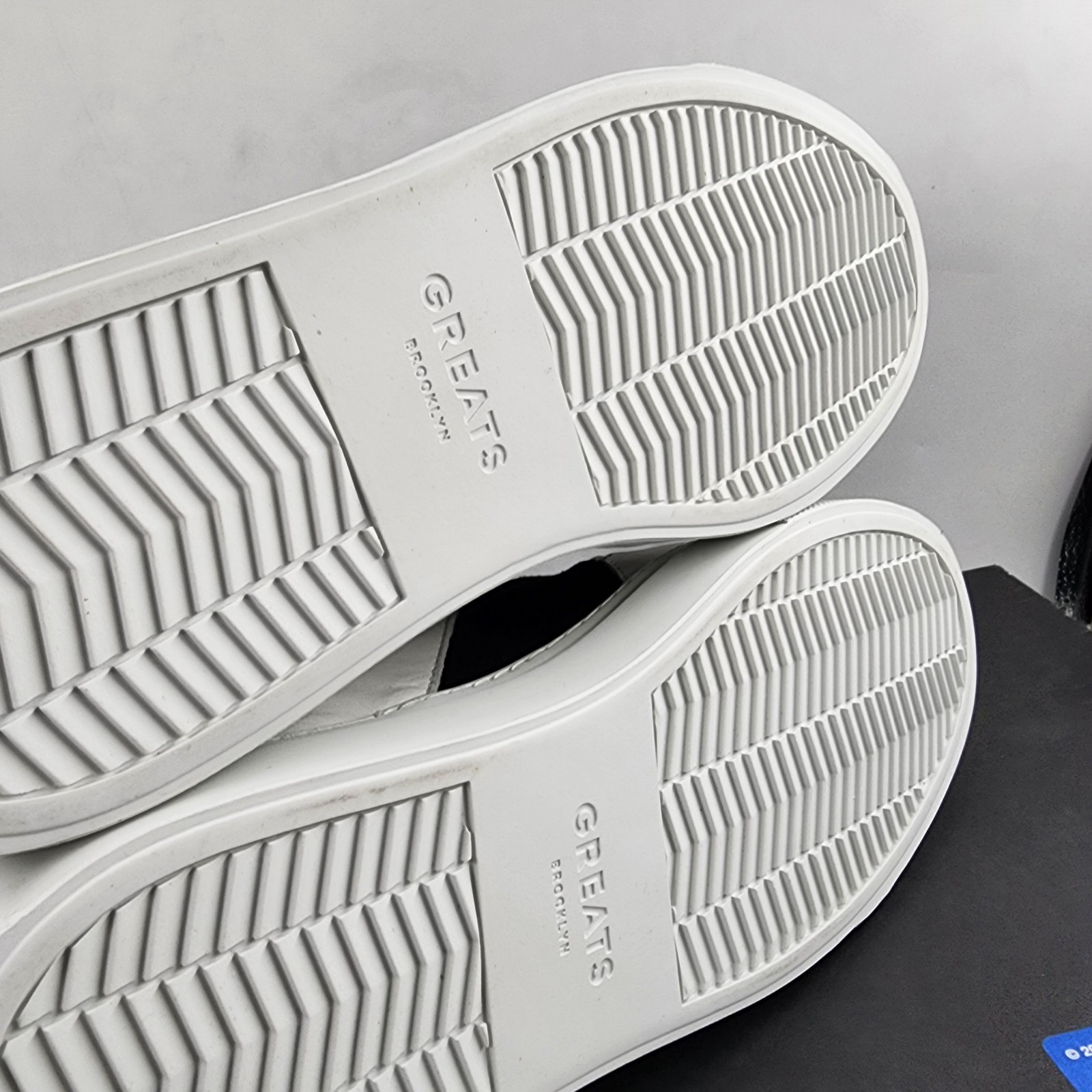 GREATS Royale 2.0 Lace Up Leather Sneakers Men's 8 White/Black Logo Round Toe - Picture 7 of 17