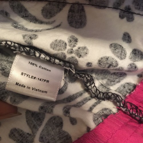 KOI scrub top XSMALL floral black white with pink trim top Koi by Kathy Peterson