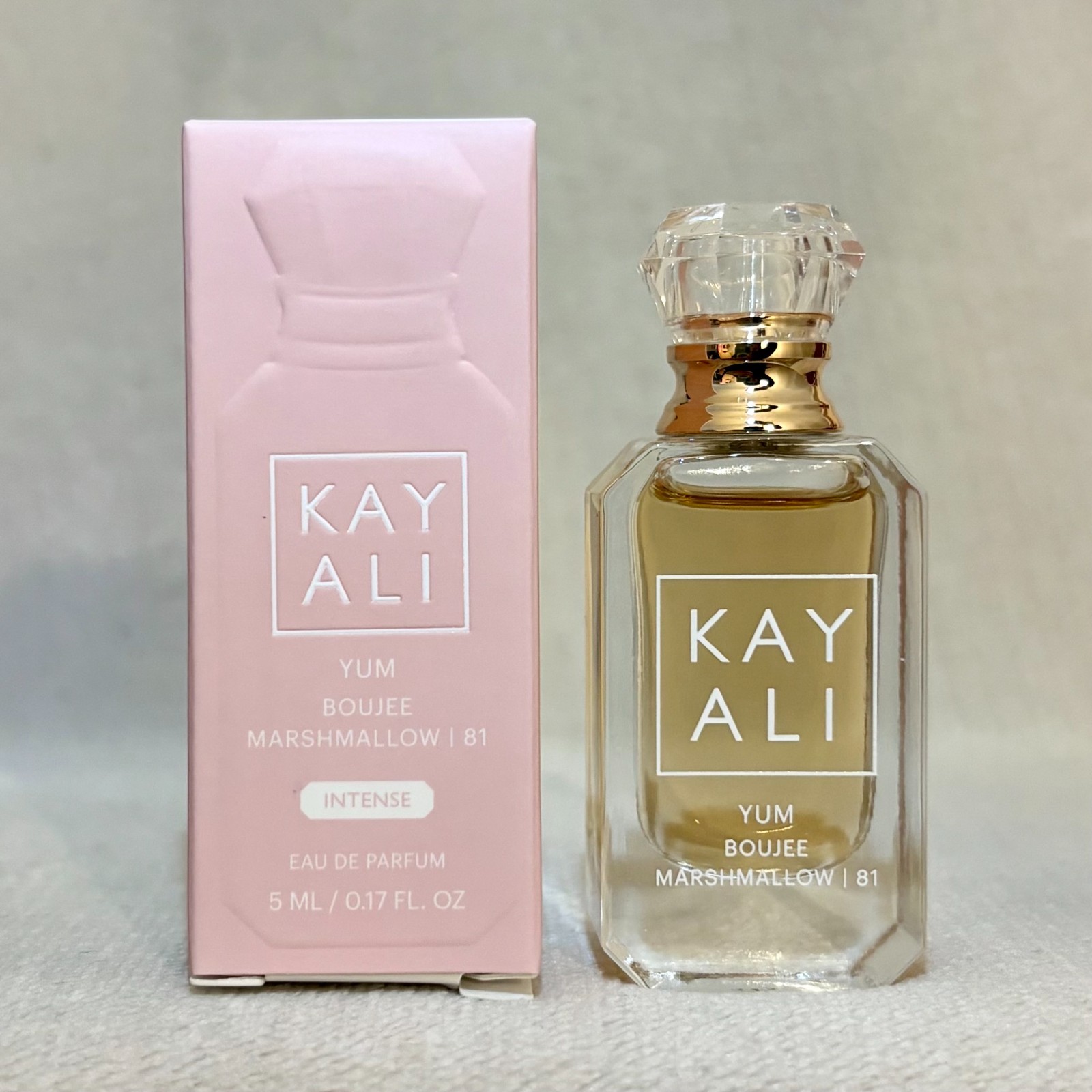 香水(女性用) Kayali Yum Bougiee Marshmallow | 81 10ml Amazon.com : KAYALI Yum Boujee Marshmallow 81 Eau de Parfum