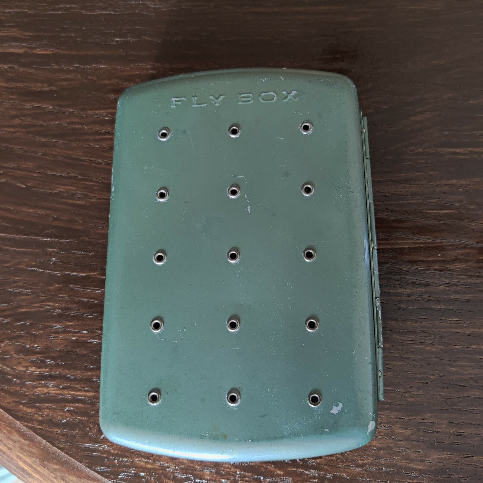VINTAGE Aluminum Fly Box With 21 Flies. Made in Japan. UsedのeBay公認海外通販