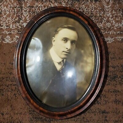 ANTIQUE PHOTOGRAPH And Oval Frame With Convex Glass 16 12 x 23