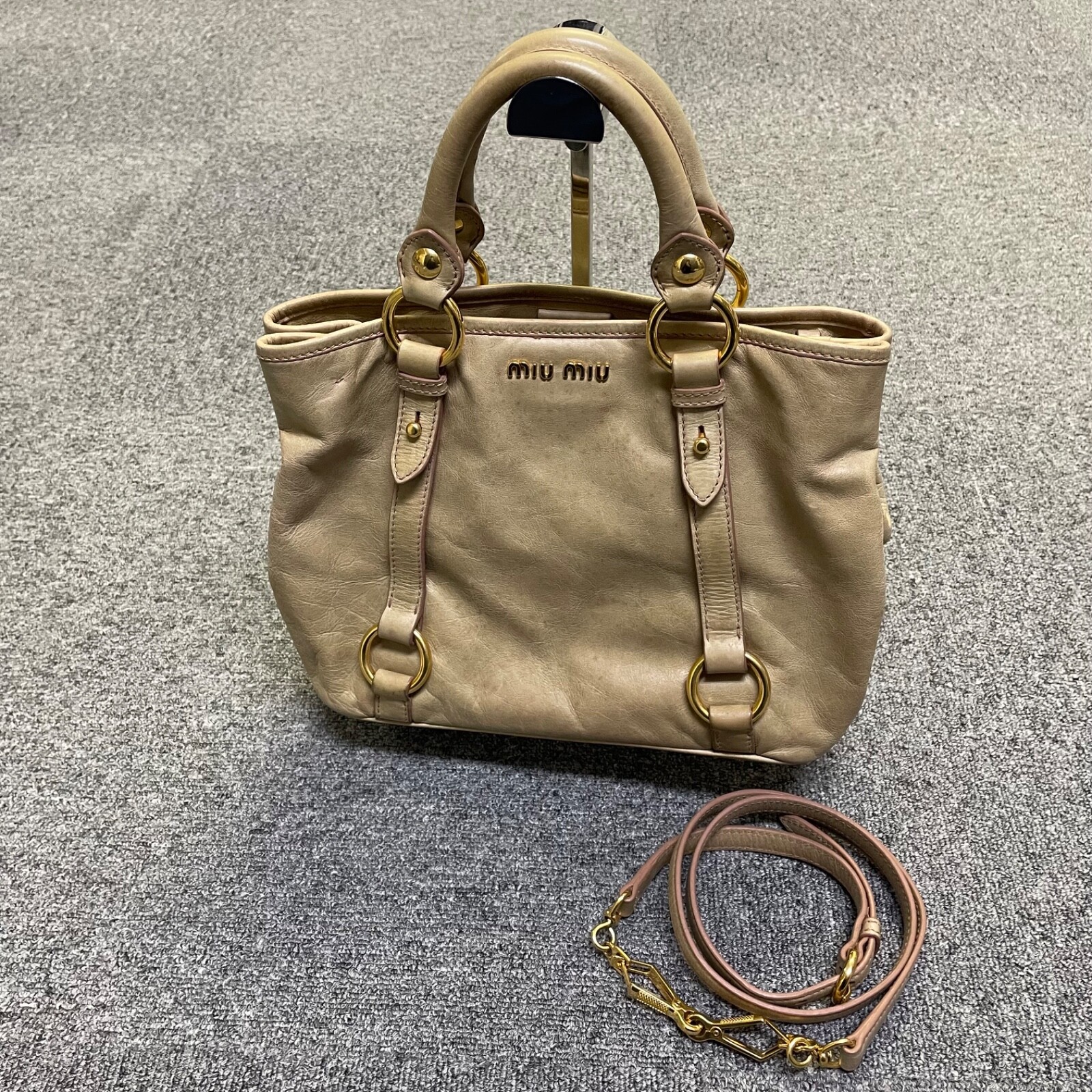 MIU MIUゴールドスパンコールバッグ MIU MIUゴールドスパンコールバッグ