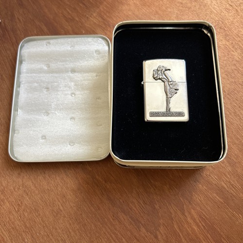 Vintage 1993 ZIPPO Cigarette LIGHTER 