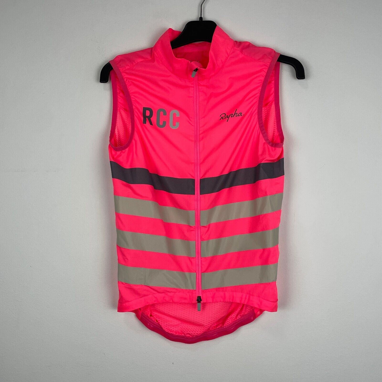 Rapha RCC Pro Team Lightweight Wind Gilet Women's Cycling Rapha RCC Pro Team Lightweight Wind Gilet Women's Cycling