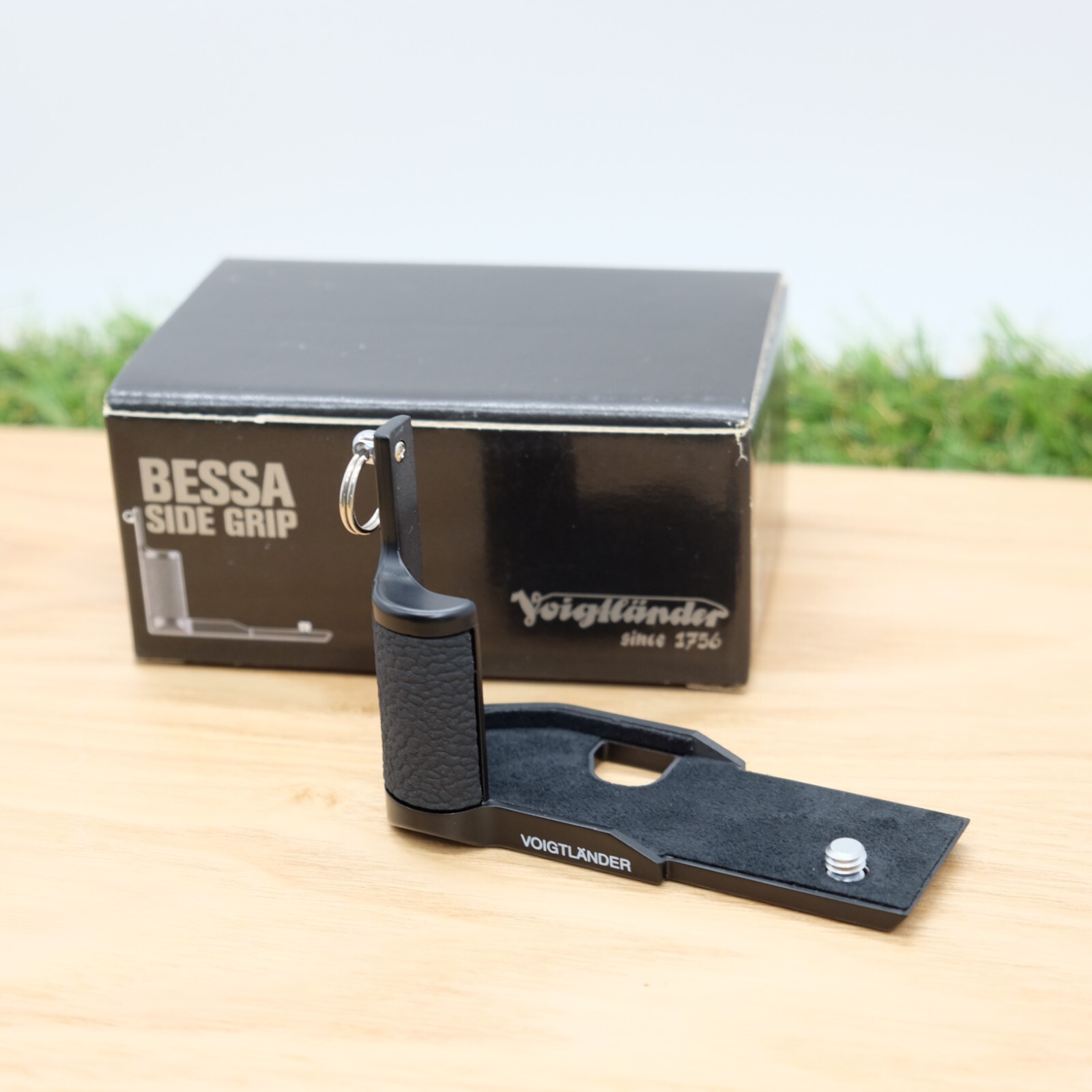 Voigtlander サイドグリップ BESSA用 Voigtlander Side Grip for Bessa R R2 R2M R3M R4M R4A W/ Box