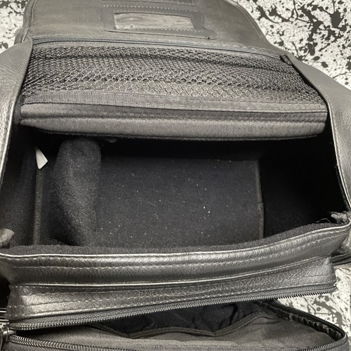 SONY CCD-TRV308 8mm Hi8 Analog Camcorder w Extra Battery, Bag & Cables - TESTED