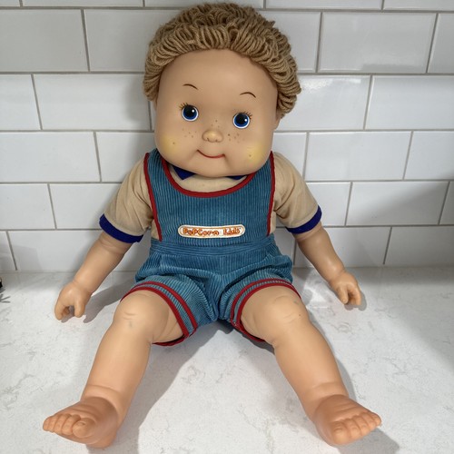 MEDICOM TOY - 【新品】ペコちゃん The overalls girl 1000％ MEDICOM TOY BEAR BRICK フィギュア ペコちゃんチョコレート