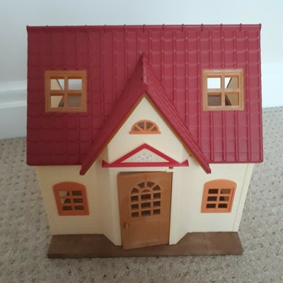 sylvanian families cosy cottage starter home house