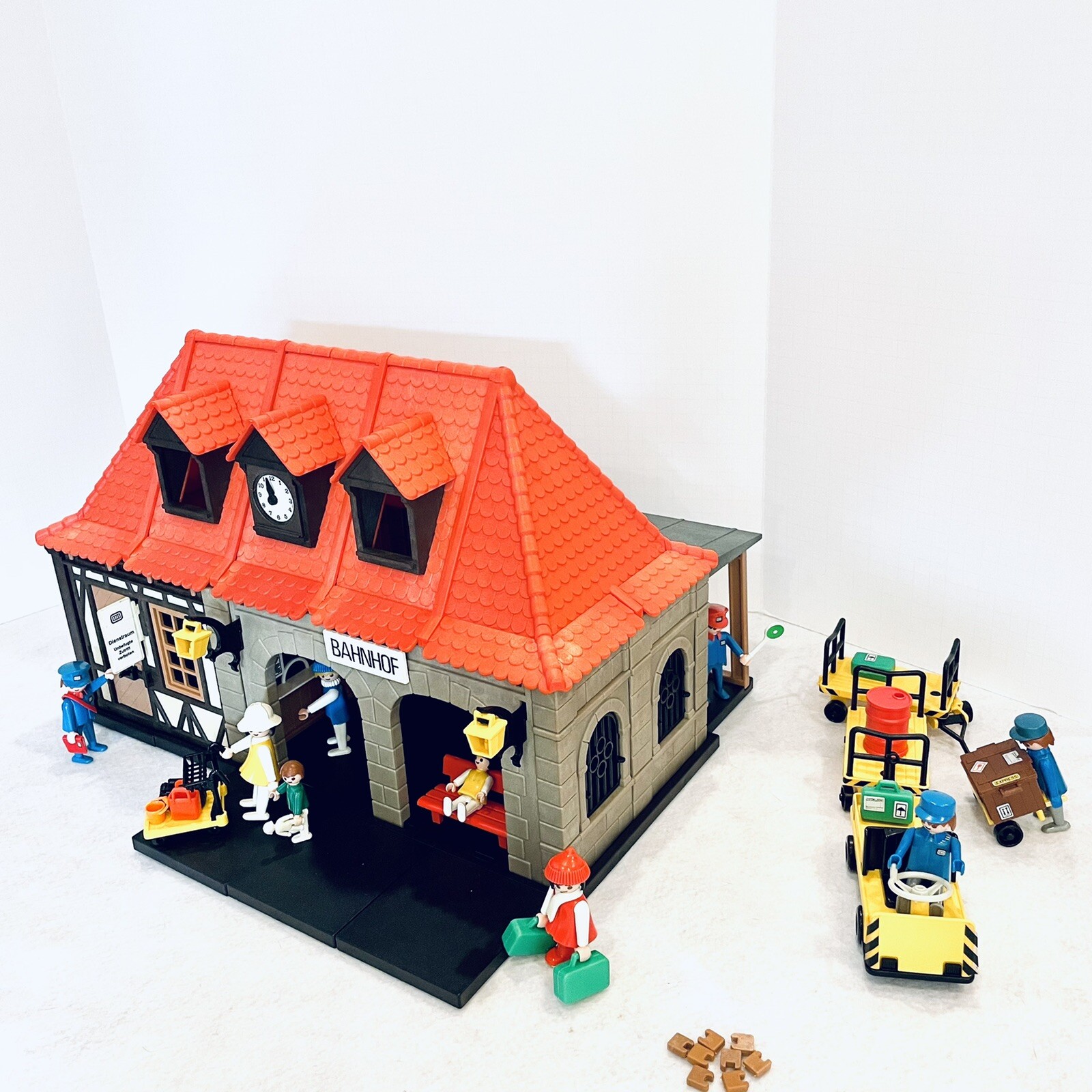 Playmobil 4300 Main Bahnhof Train Station Complete Steck Playmobil 4300 Main Bahnhof Train Station Complete Steck