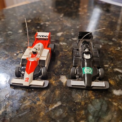 2 Vintage TYCO HO Slot Cars JAM CAR 500 INDY F-1  440X2 Quaker State #18 And #2