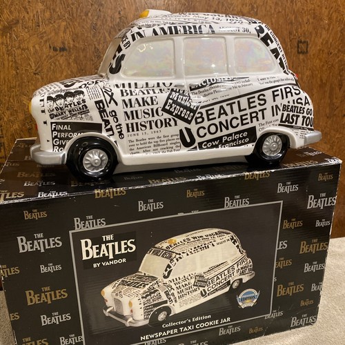 THE BEATLES クッキージャー タクシー The Beatles Newspaper