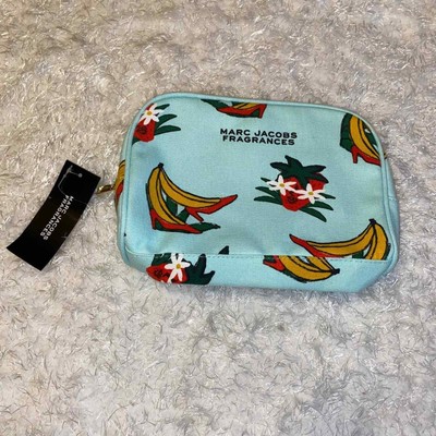 marc jacobs travel pouch