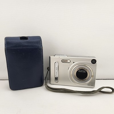 CASIO EXILIM Digital Camera EX-Z3 3.2 MP Silver With Original Magnetic Case