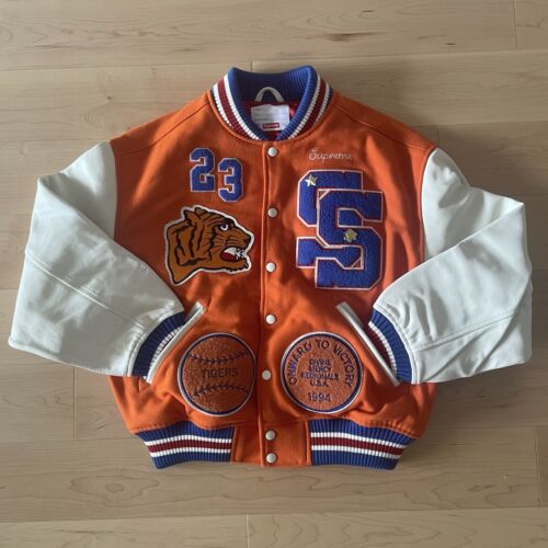 Supreme Tiger Varsity Jacket Orange FW23 Size Small Brand New Supreme Tiger Varsity Jacket Orange FW23 Size Small Brand New