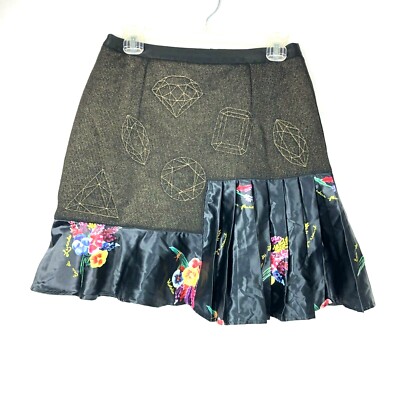 LYN Around Women's Size M Pleated Floral Mini Skirt Black Gold 75K