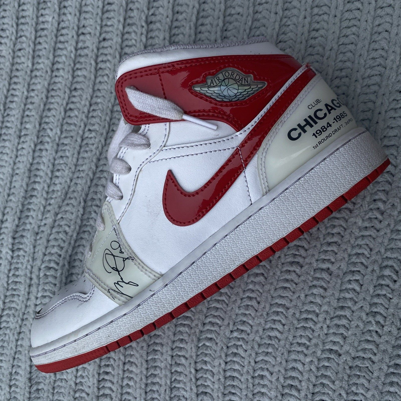 Nike Air Jordan 1 Size US 7Y / 8 Women SS Rookie Season White Red