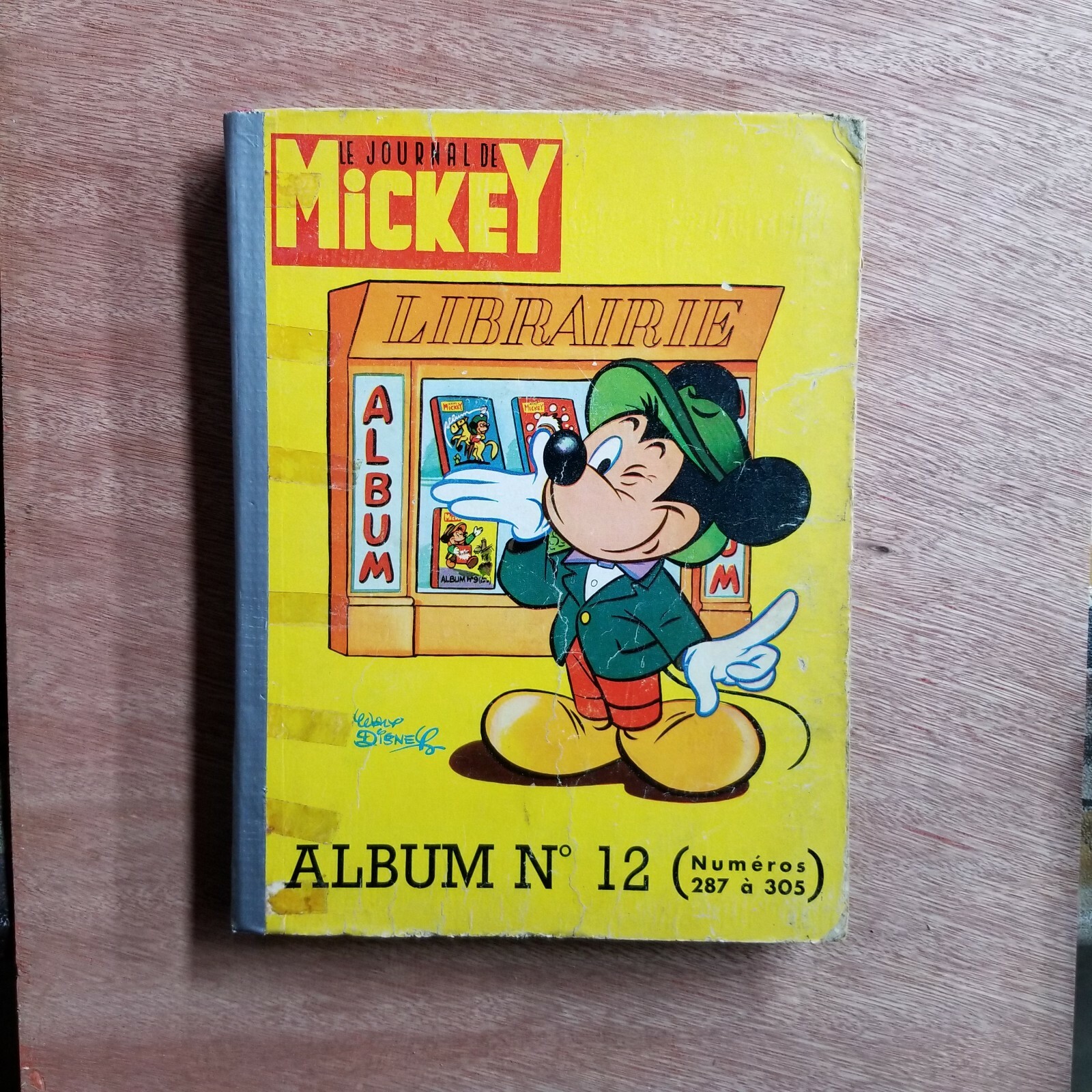 Disney - ディズニー Le journal De Mickey First Issue of Le Journal de Mickey Published in France - D23