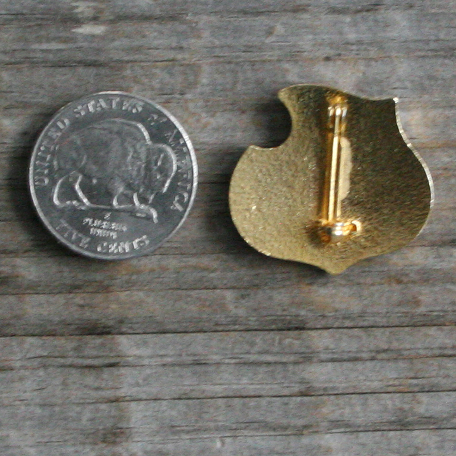 BALBOA SKI & SPORTS CLUB Vintage Pin CALIFORNIA Skiing Travel FREE SHIPPING