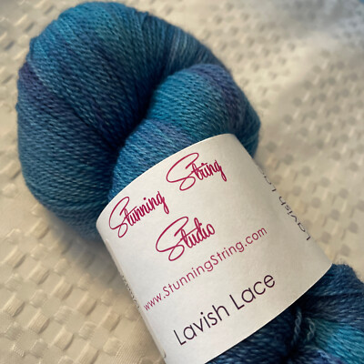 Stunning String Studio Lavish Lace ~Calypso Blu~ 925Yd Hank, Superwash Merino