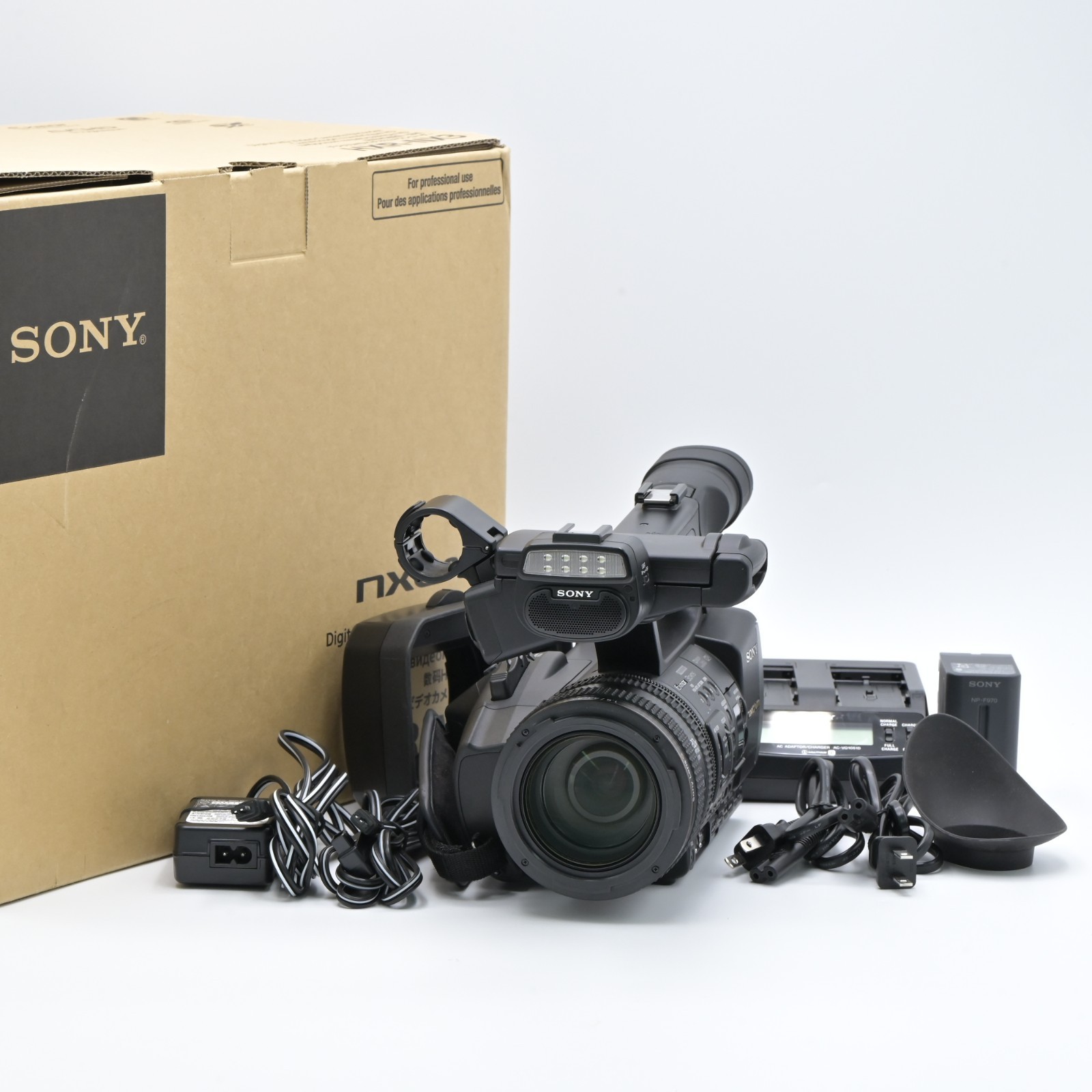 SONY NXCAM Camcorder HXR-NX3 Full HD (Operation Time 140H