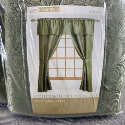 ROOM ESSENTIALS Two Complete Window Panel W/ Valance & Tiebacks Green Paisley