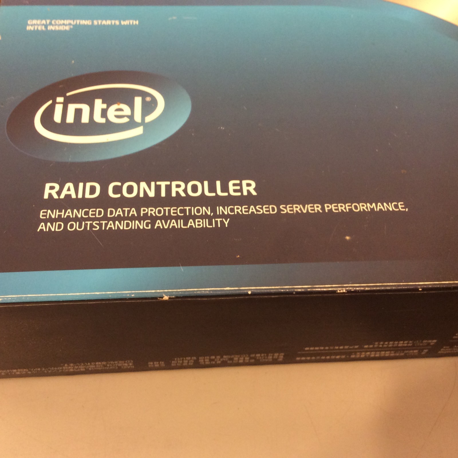 Intel RAID SATA 8 internal port w/ 256MB cache PCI-E 2.0 x8 Controller RT3WB080