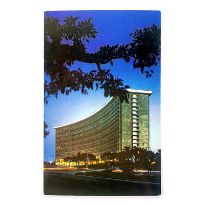 Postcard California Los Angeles CA Century Plaza Hotel 1970s Chrome Unposted