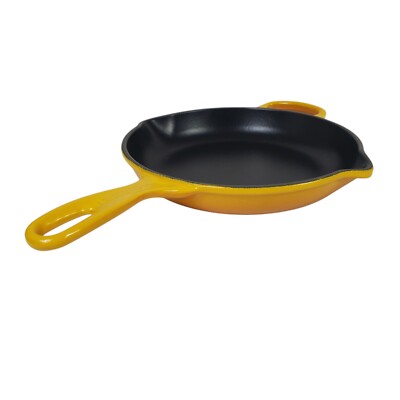 Le Creuset Enameled Cast Iron Signature Round 9'' Skillet Nectar Scuffs