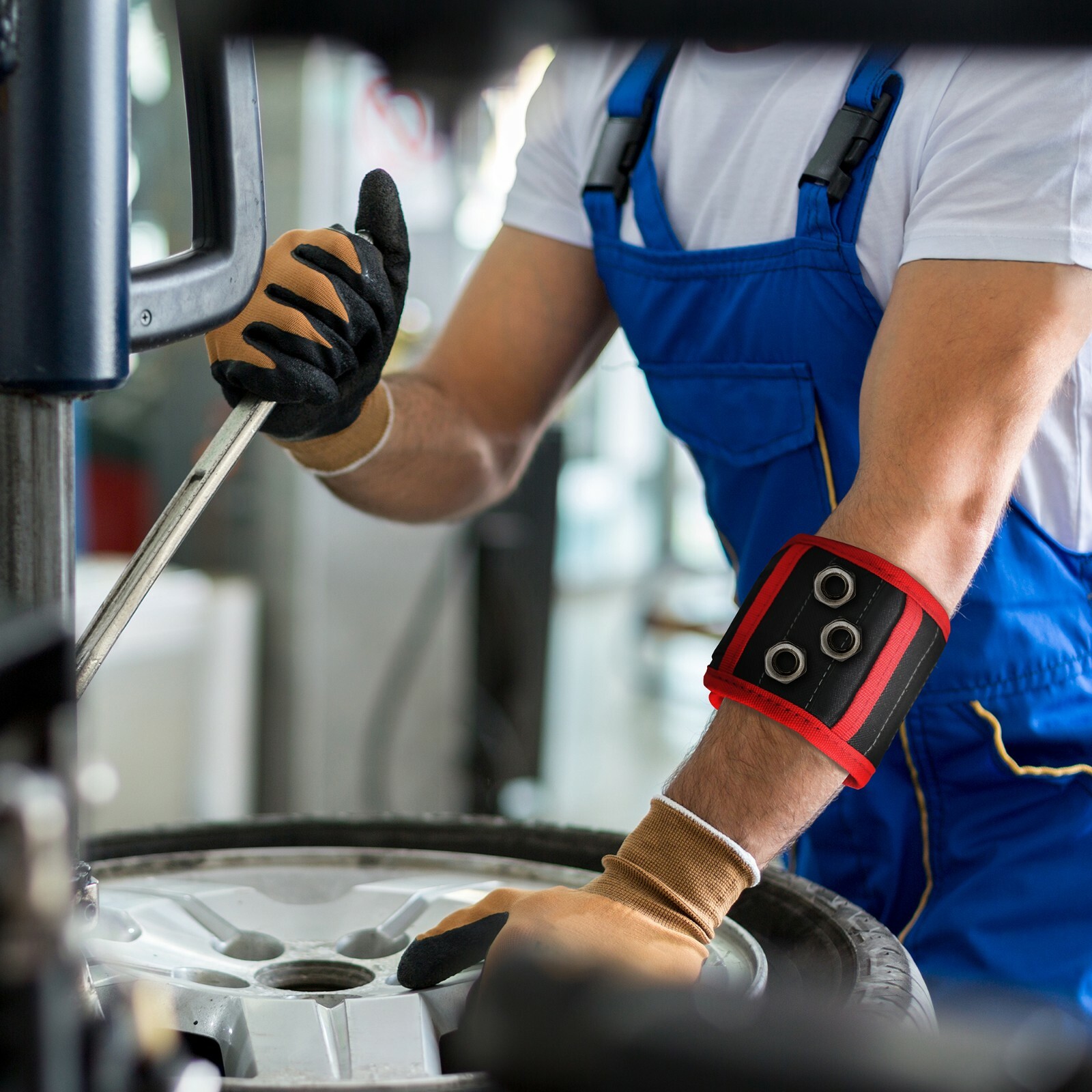 Magnetic Wristband Armband with Strong Magnets for Holding Screws, Nails, Bolts