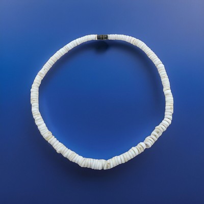 VTG Puka Shell Necklace 15  Authentic Hawaiian 28g White Graduated Barrel Clasp