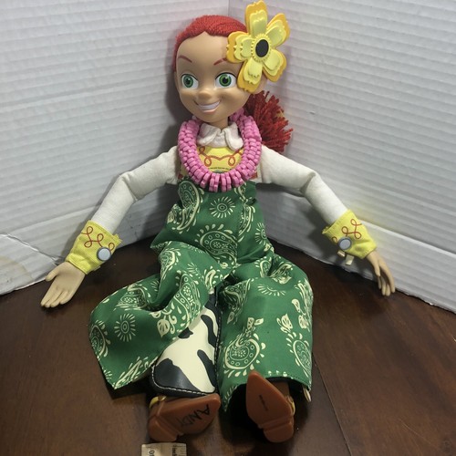Toy Story Hawaiian Vacation Jessie Doll With Flower, Necklace, And Dress RARE
