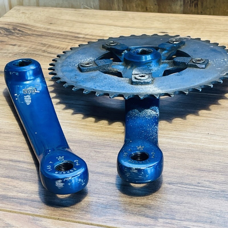 Sugino XD2 Single Speed Crankset 44T 110BCD Square Taper 165 Blue Anodized