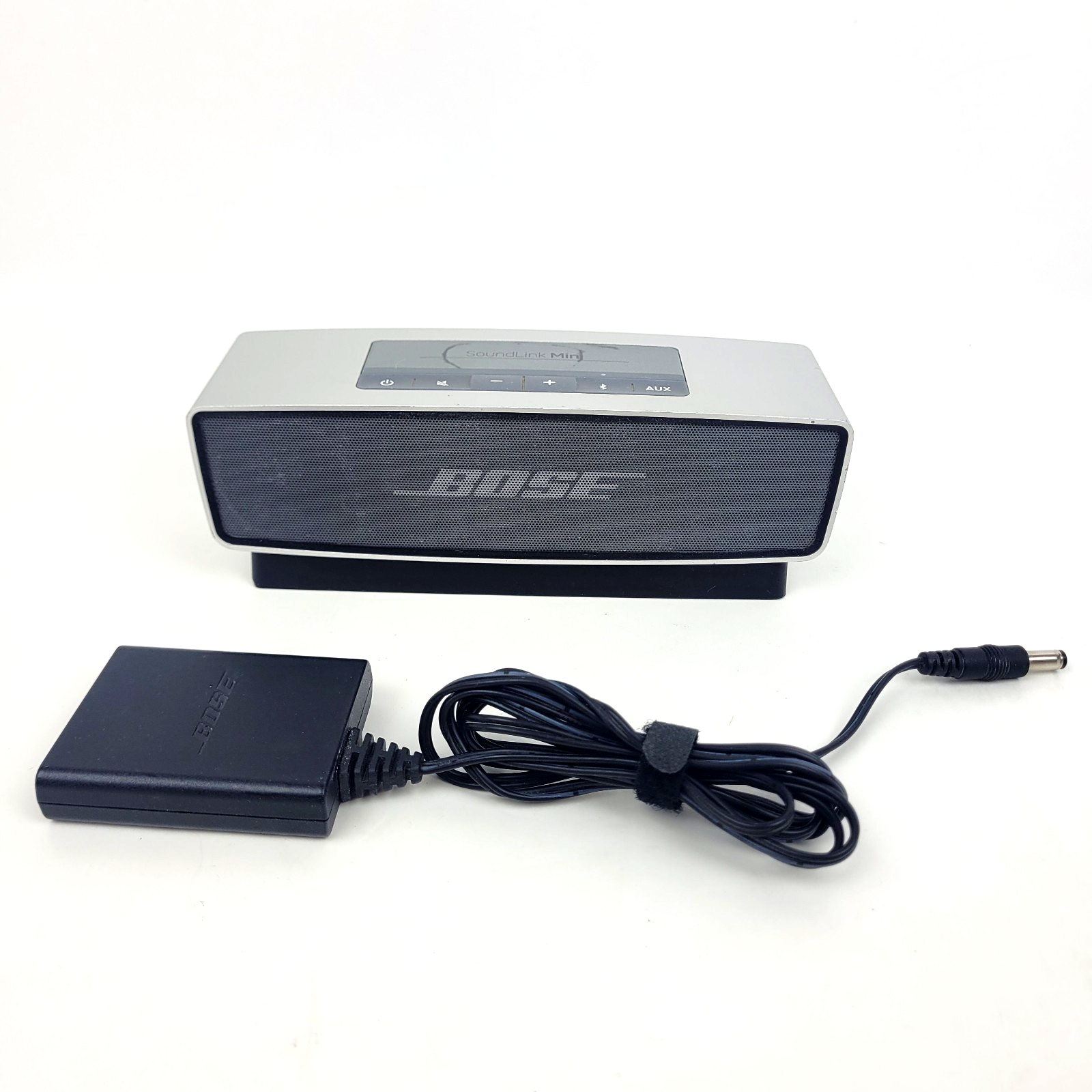 Bose SoundLink Mini I Bluetooth Speaker Silver W Dock Deep Bass