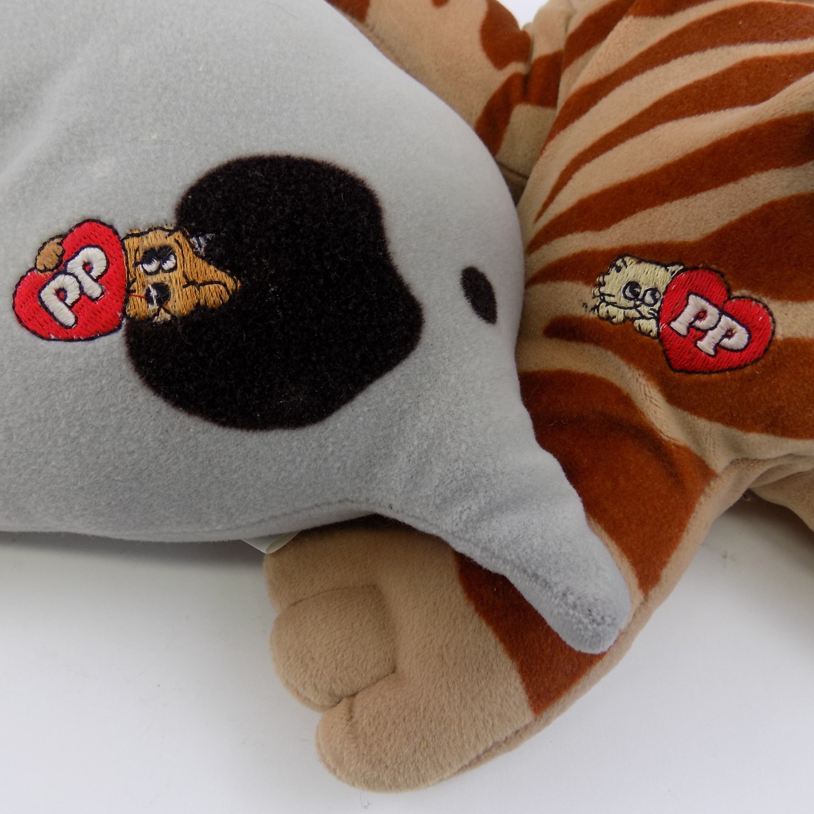 Lot of 2 Vintage Original 18” Pound Puppies Dog / Pound Pur-r-ries Cat 80s Plush