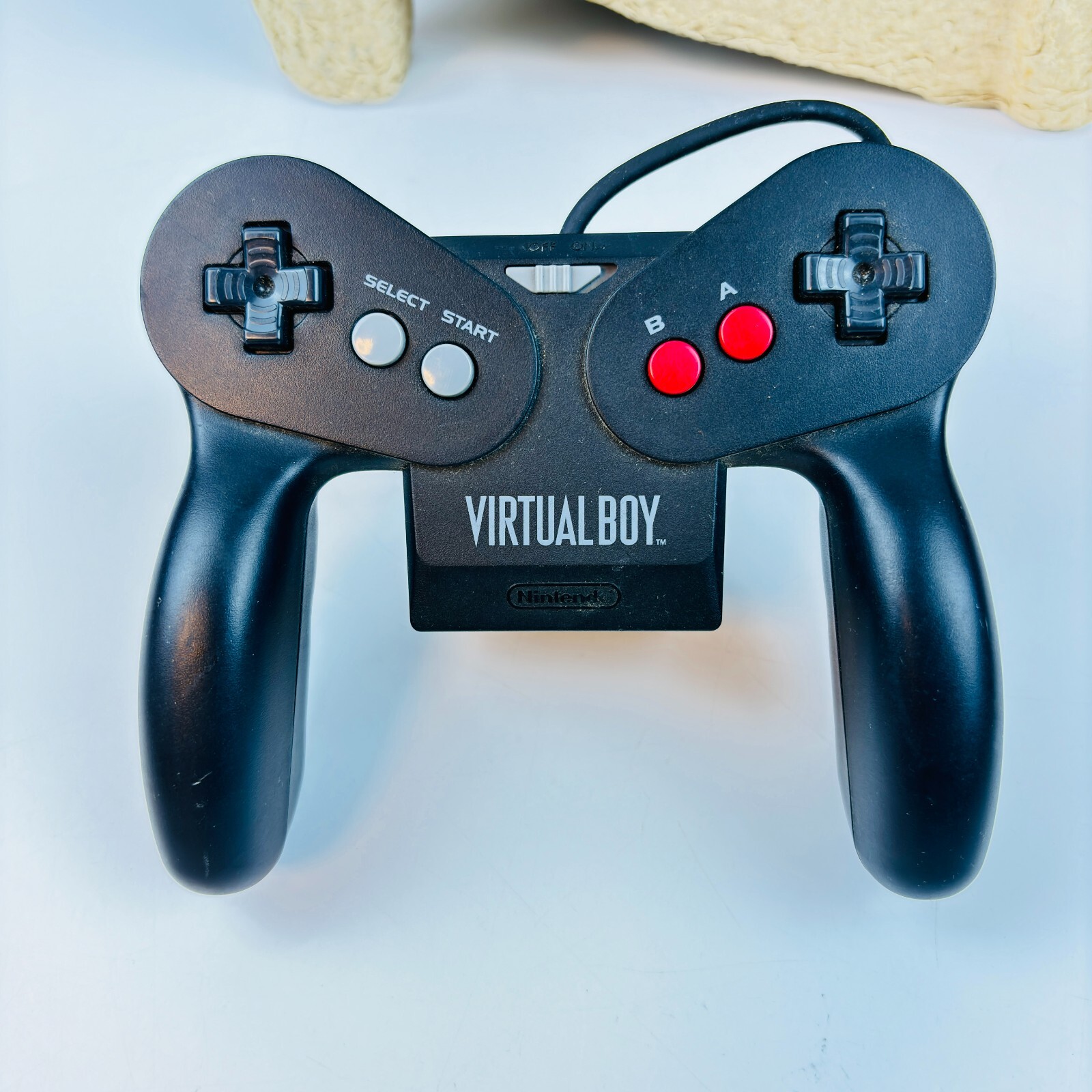 Nintendo Virtual Boy VUE-S-RA Game System Black Red JAPAN Nintendo Virtual Boy VUE-S-RA Game System Black Red JAPAN
