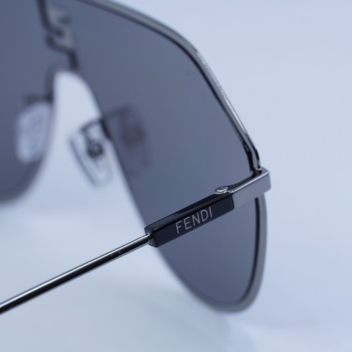 Pre-owned Fendi Fe40080u 12c Ruthenium/smoke Mirror 65-9-145 Sunglasses